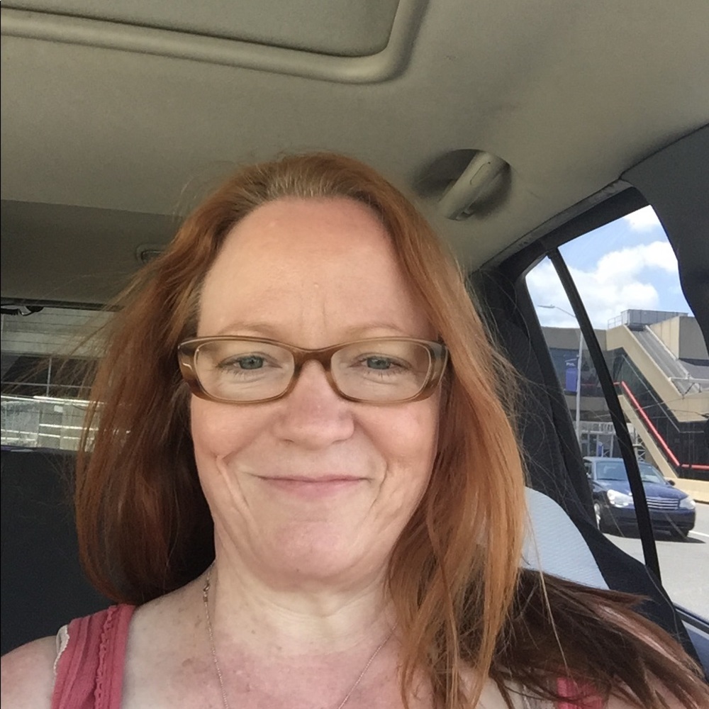 Meet your Posher, Christine